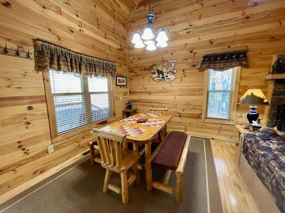 2 Bed Hot Tub Close To #16