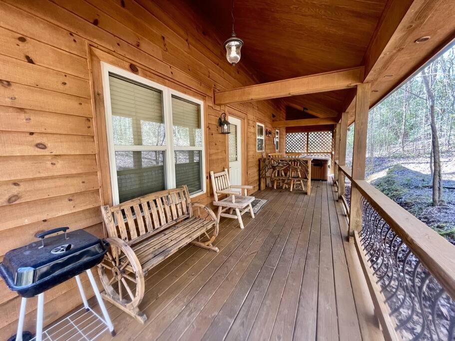 2 Bed Hot Tub Close To #16 Holiday home Helen