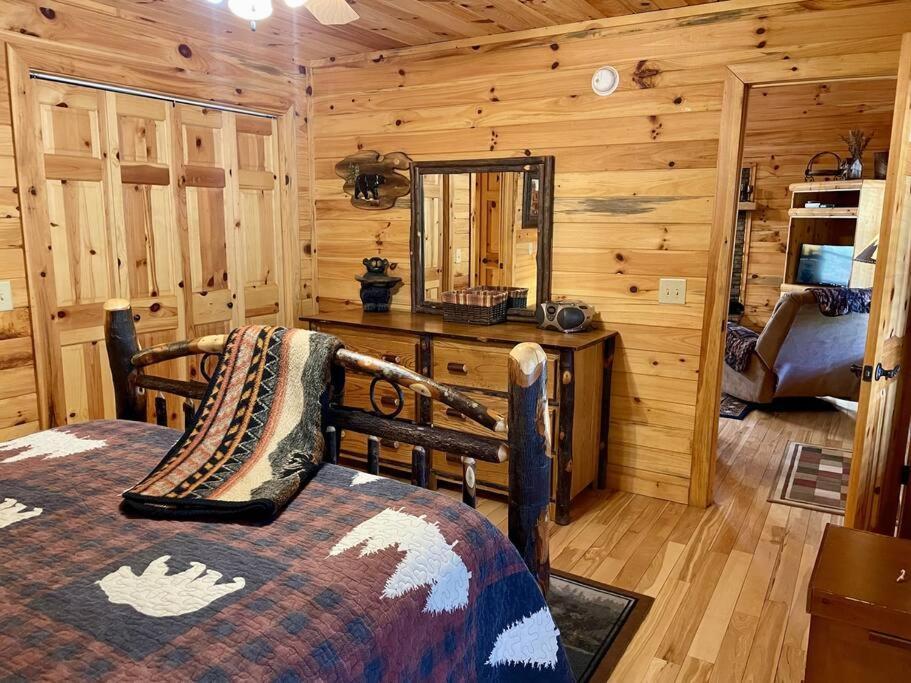 2 Bed Hot Tub Close To #16 Holiday home *
