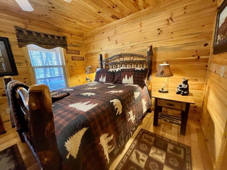 2 Bed Hot Tub Close To #16 Holiday home Helen